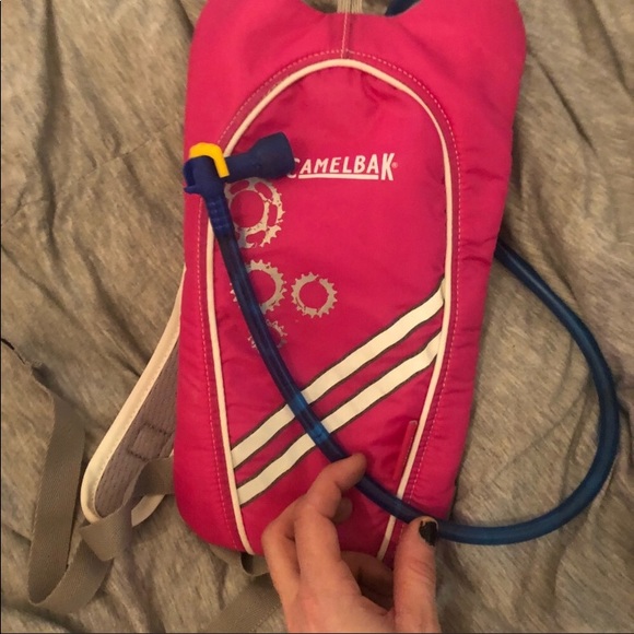 Pink camelbak never used. - Picture 4 of 4